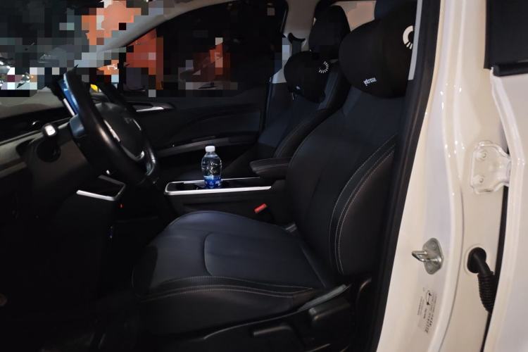Used NETA V 2022 Chao 400 Lite Left Front Seat
