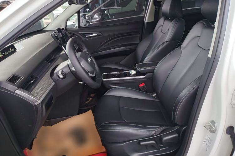 Used NETA V 2022 Chao 300 Lite Ternary Lithium Left Front Seat