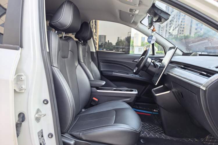 Used NETA V 2022 Chao 300 Lite Ternary Lithium Left Front Seat