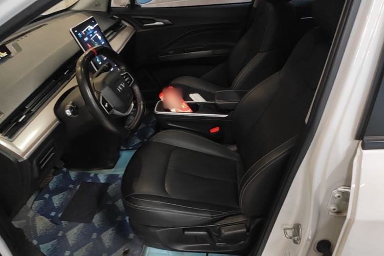 Used NETA V 2022 Pro Long-Range Smart Edition Left Front Seat