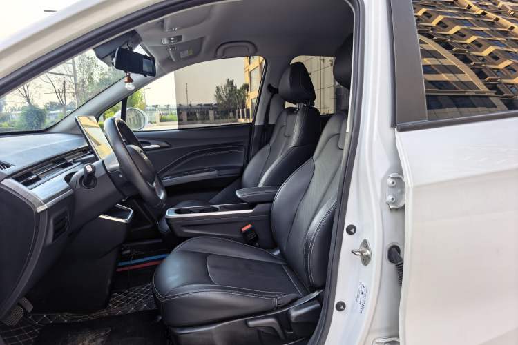 Used NETA V 2022 Chao 300 Lite Ternary Lithium Left Front Seat
