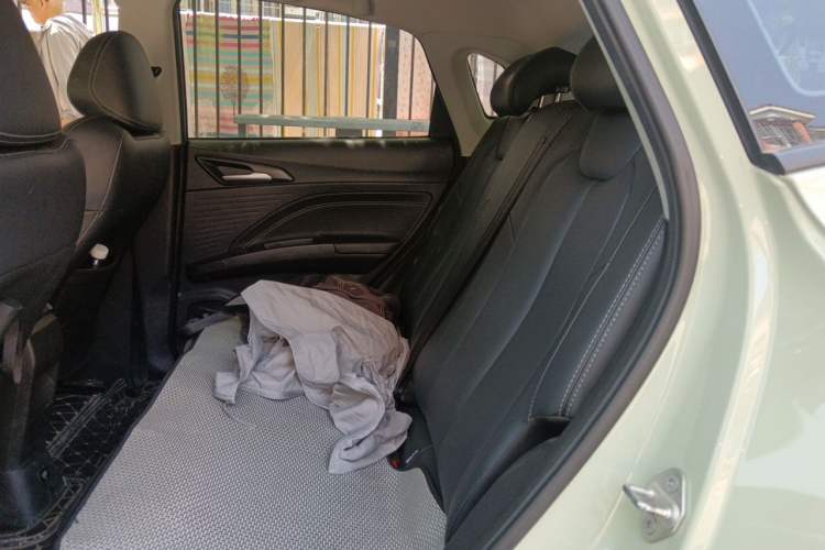 Used NETA V 2022 Chao 400 Lite Left Rear Seat