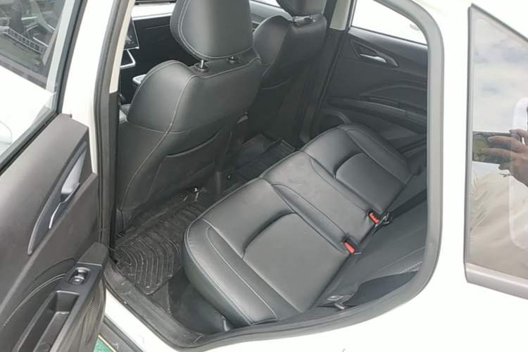 Used NETA V 2022 Chao 400 Lite Left Rear Seat