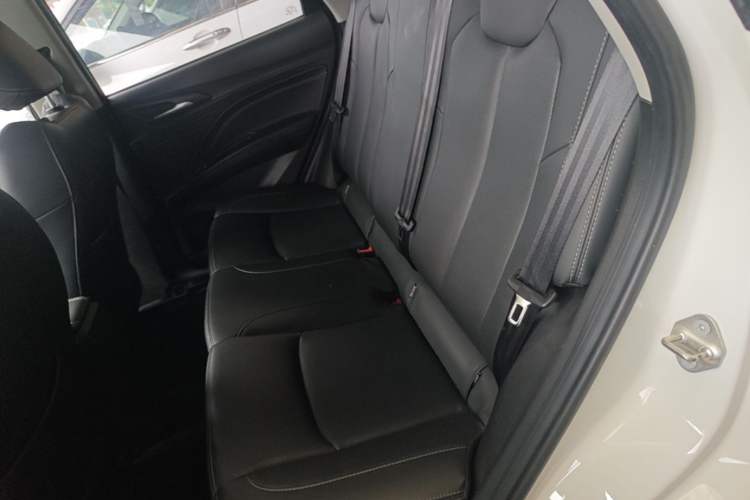 Used NETA V 2022 Chao 400 Pro Left Rear Seat