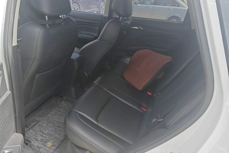 Used NETA V 2022 Chao 400 Lite Left Rear Seat