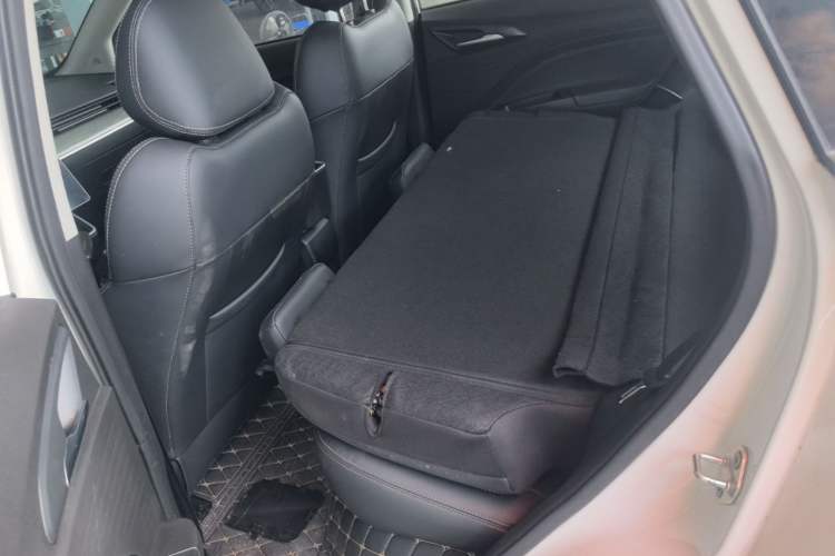 Used NETA V 2022 Chao 400 Lite Left Rear Seat