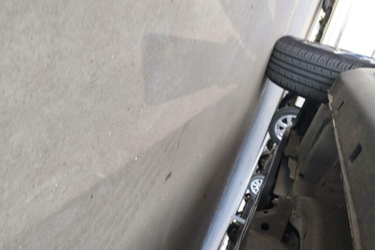Used NETA V 2022 Chao 300 Lite Ternary Lithium Left Side Sill