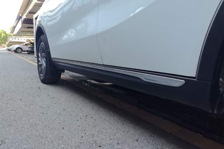 Used NETA V 2022 Chao 300 Lite Ternary Lithium Left Side Sill