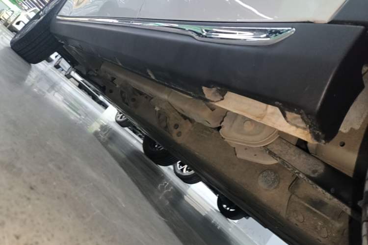 Used NETA V 2022 Chao 400 Lite Left Side Sill