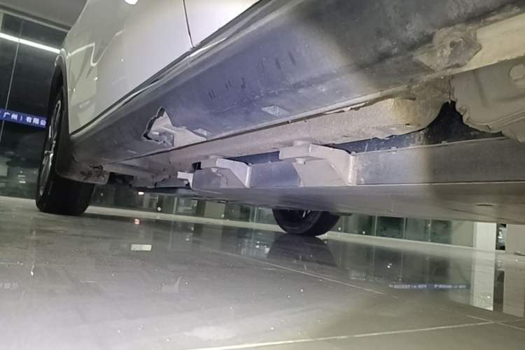 Used NETA V 2022 Chao 400 Lite Left Side Sill