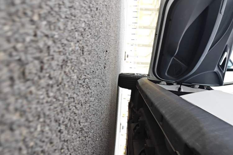 Used NETA V 2022 Long-Range Industry Custom Edition Left Side Sill