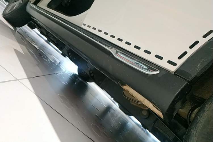 Used NETA V 2022 Chao 400 Lite Left Side Sill