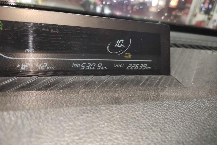 Used NETA V 2022 Chao 400 Odometer Close Up