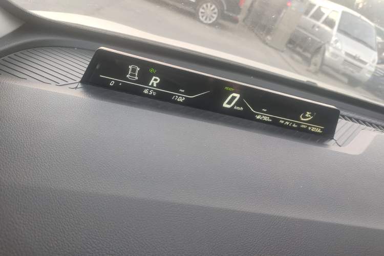 Used NETA V 2022 Chao 400 Lite Odometer Close Up