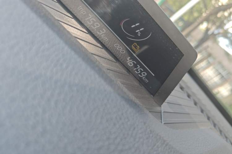 Used NETA V 2022 Chao 400 Lite Odometer Close Up