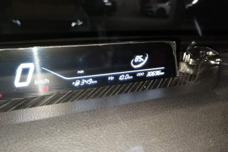 Used NETA V 2022 Long-Range Industry Custom Edition Odometer Close Up