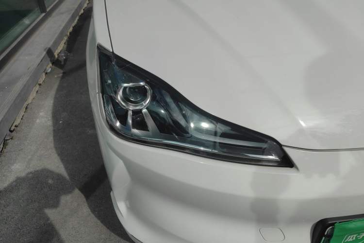 Used NETA V 2022 Chao 400 Lite Right Front Headlight