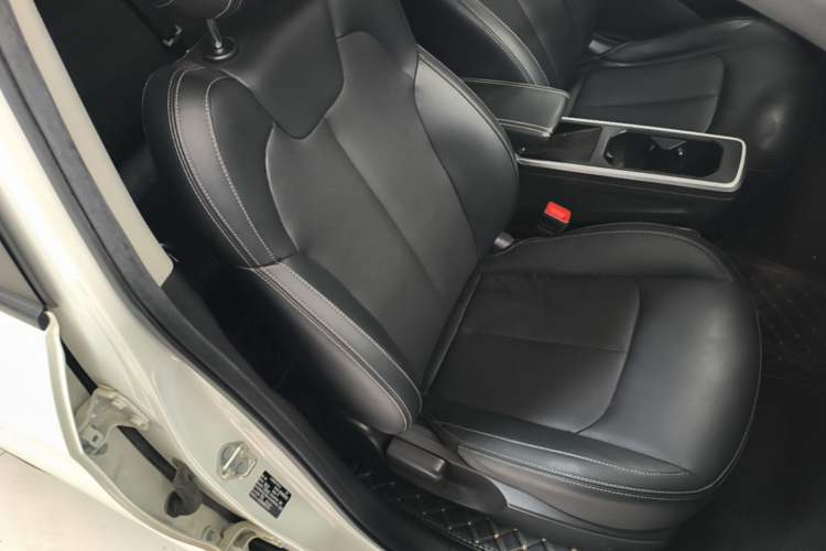 Used NETA V 2022 Chao 400 Lite Right Front Seat