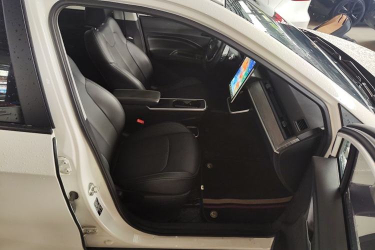 Used NETA V 2022 Chao 400 Lite Right Front Seat