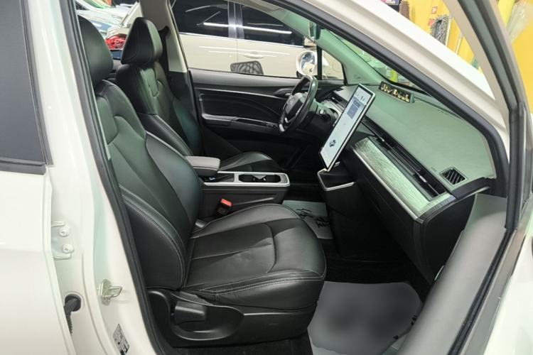 Used NETA V 2022 Chao 400 Lite Right Front Seat