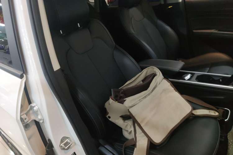 Used NETA V 2022 Chao 400 Lite Right Front Seat