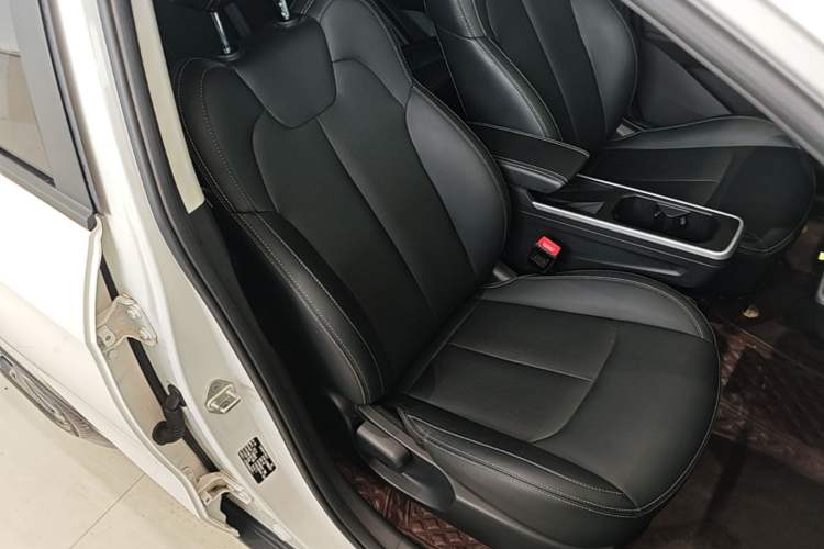 Used NETA V 2022 Chao 400 Lite Right Front Seat