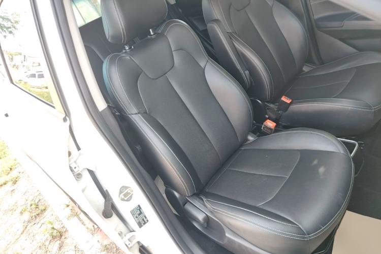 Used NETA V 2022 Chao 400 Lite Right Front Seat
