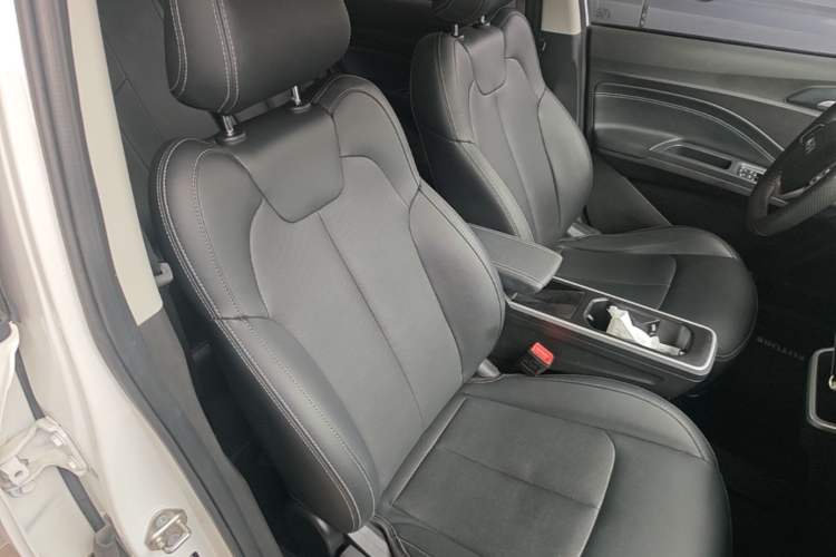 Used NETA V 2022 Chao 400 Pro Right Front Seat