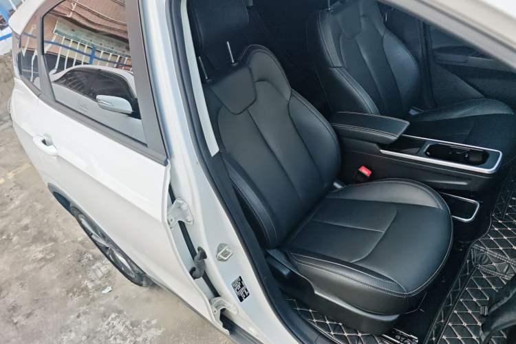 Used NETA V 2022 Chao 400 Lite Right Front Seat