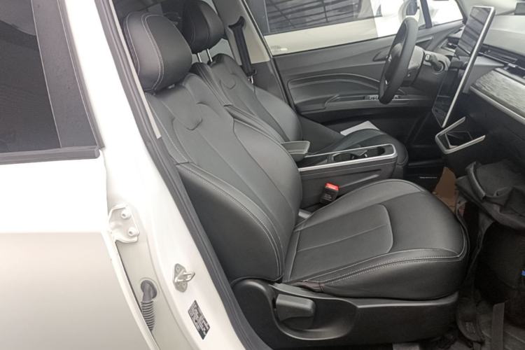 Used NETA V 2022 Chao 400 Pro Right Front Seat