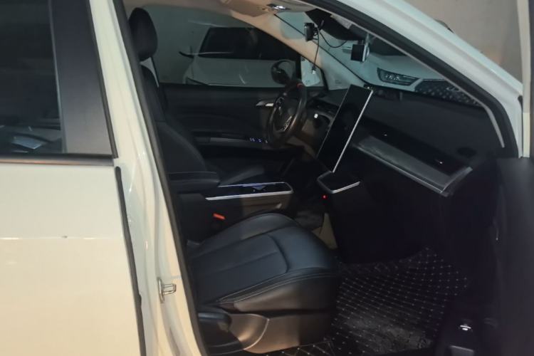 Used NETA V 2022 Chao 400 Lite Right Front Seat