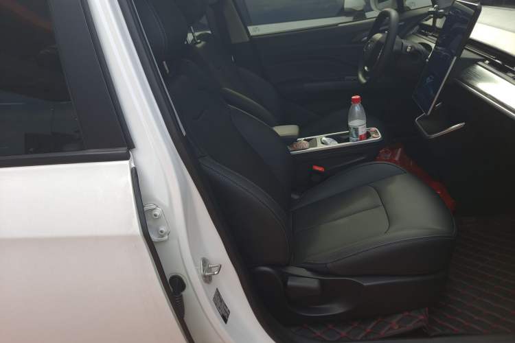 Used NETA V 2022 Chao 400 Lite Right Front Seat