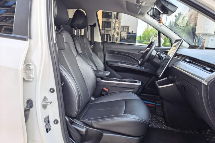 Used NETA V 2022 Chao 300 Lite Ternary Lithium Right Front Seat