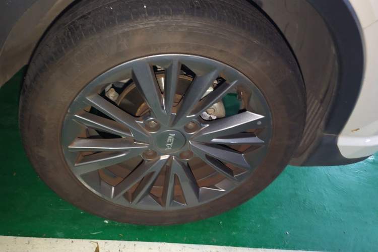 Used NETA V 2022 Chao 400 Lite Right Front Wheel Hub
