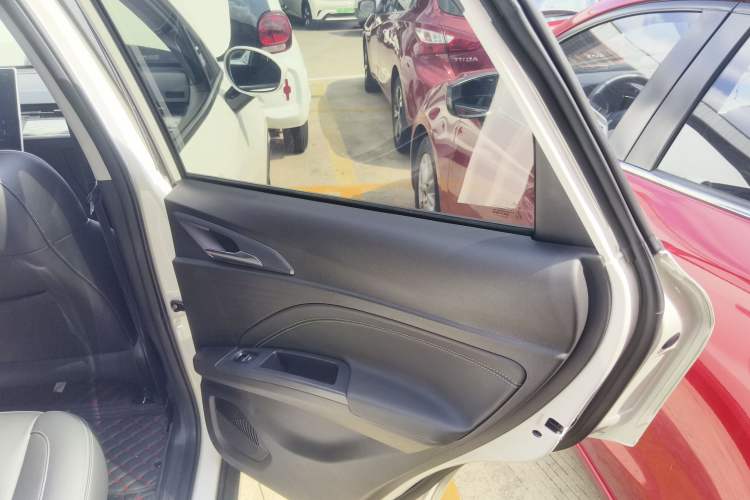 Used NETA V 2022 Chao 400 Lite Right Rear Door Interior