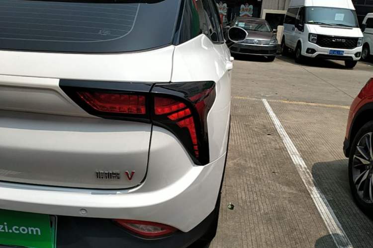 Used NETA V 2022 Standard Range Industry Custom Edition Right Rear Taillight