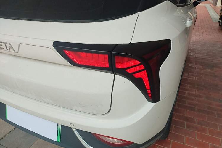 Used NETA V 2022 Chao 400 Lite Right Rear Taillight