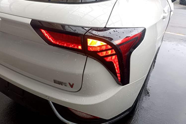 Used NETA V 2022 Chao 400 Pro Right Rear Taillight