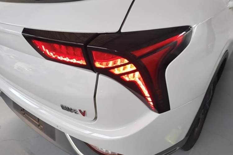 Used NETA V 2022 Chao 300 Lite Lithium Iron Phosphate Right Rear Taillight