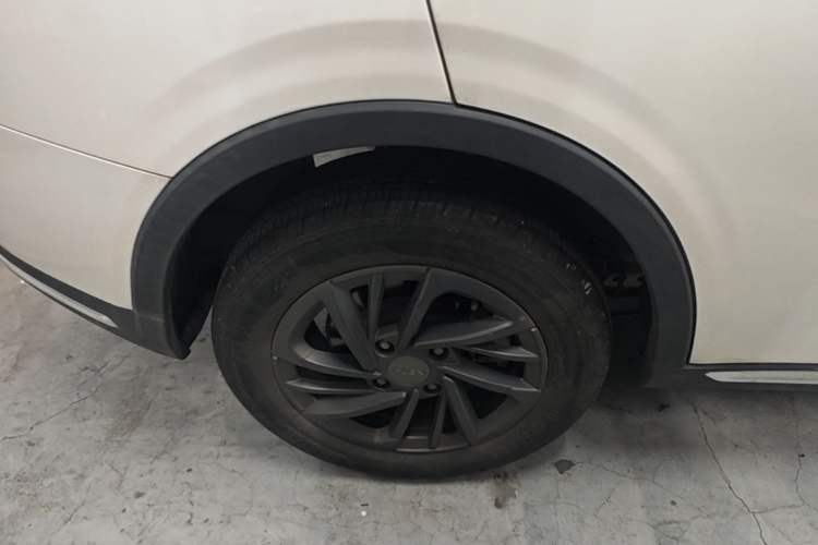Used NETA V 2022 Chao 300 Industry Custom Edition Right Rear Wheel Hub