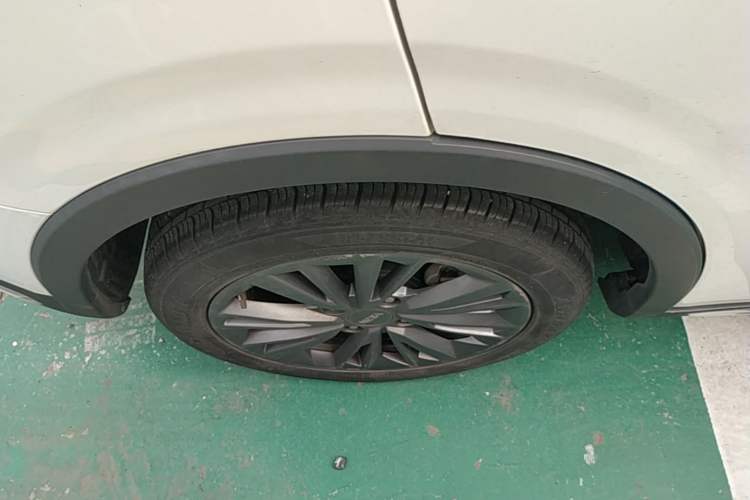 Used NETA V 2022 Chao 400 Lite Right Rear Wheel Hub