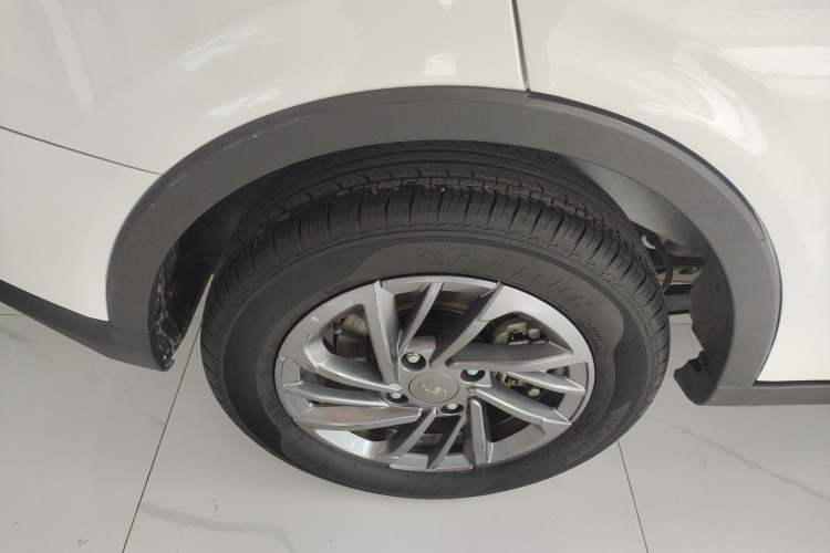 Used NETA V 2022 Standard Range Industry Custom Edition Right Rear Wheel Hub