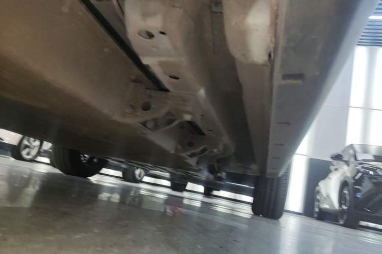 Used NETA V 2022 Chao 400 Lite Right Side Sill