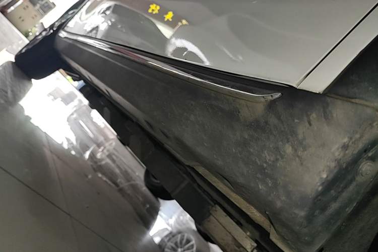 Used NETA V 2022 Chao 400 Lite Right Side Sill