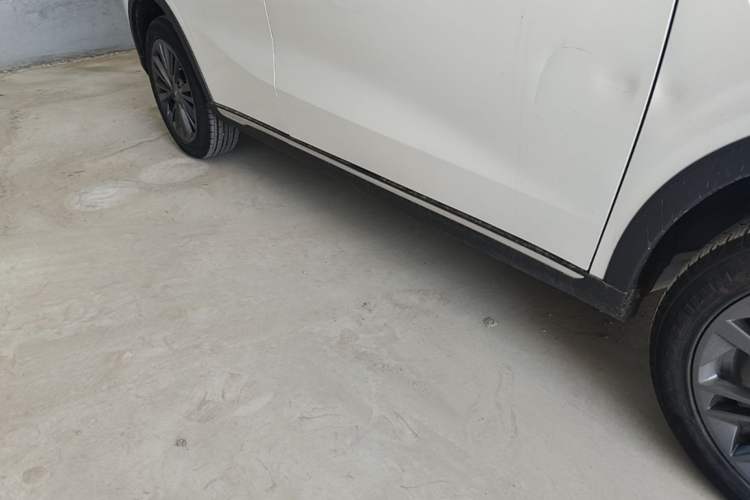 Used NETA V 2022 Chao 400 Lite Right Side Sill