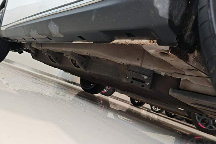 Used NETA V 2022 Chao 400 Lite Right Side Sill
