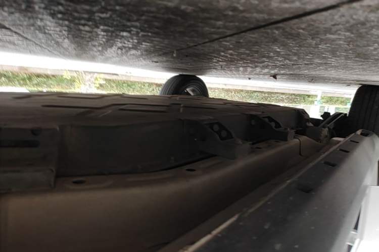 Used NETA V 2022 Long-Range Industry Custom Edition Right Side Sill