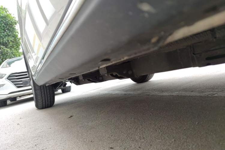 Used NETA V 2022 Chao 300 Lite Ternary Lithium Right Side Sill