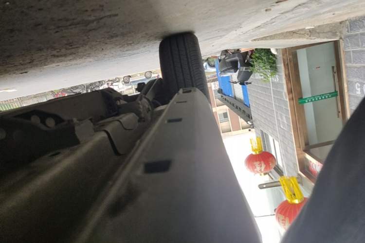 Used NETA V 2022 Pro Industry Custom Edition Right Side Sill