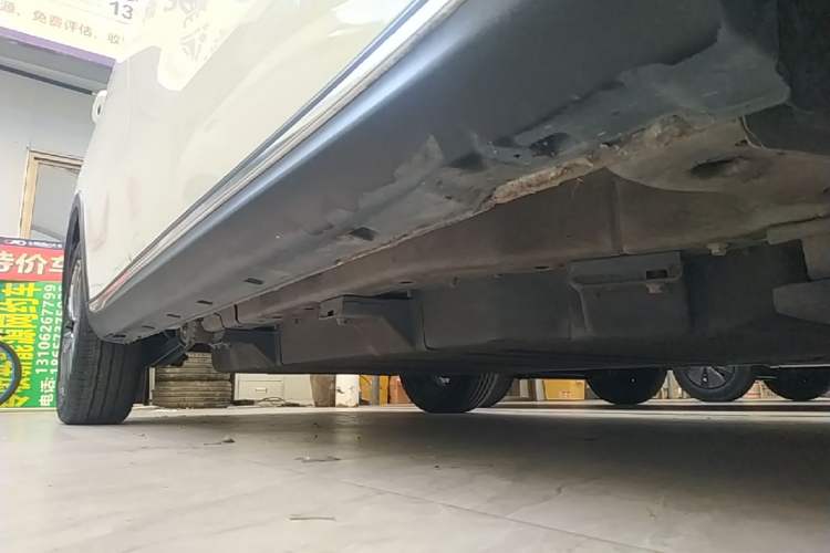 Used NETA V 2022 Chao 400 Lite Right Side Sill